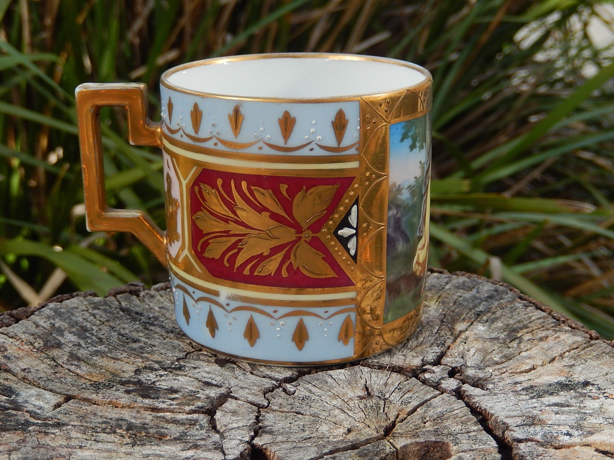 Royal Vienna Mug with Beehive/Shield Mark Under Glaze c.1900