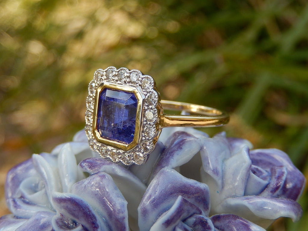 3.93ct Tanzanite and Diamond Ring in 18ct Gold