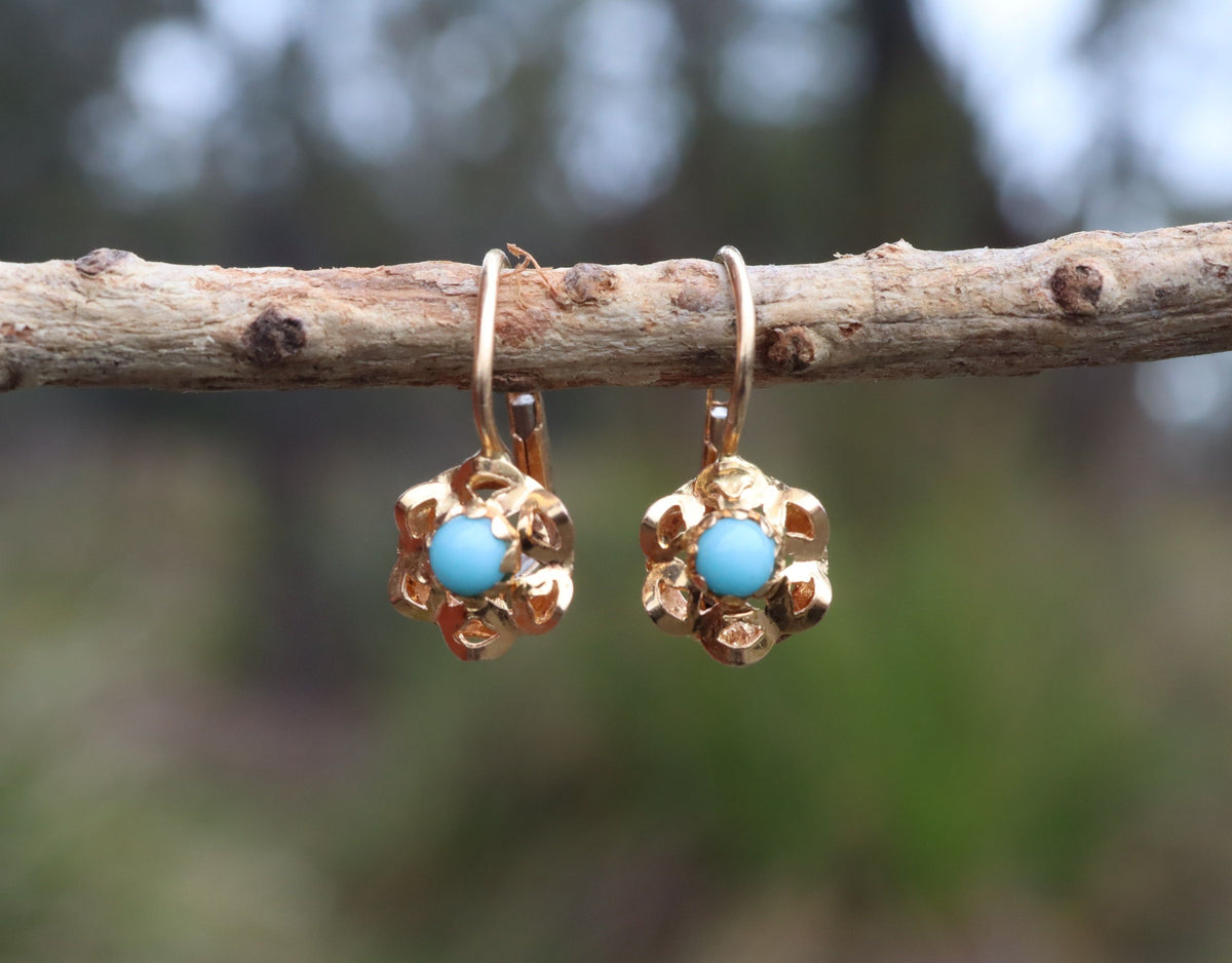 Turquoise in 18ct