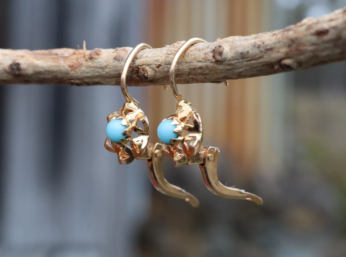 Turquoise in 18ct
