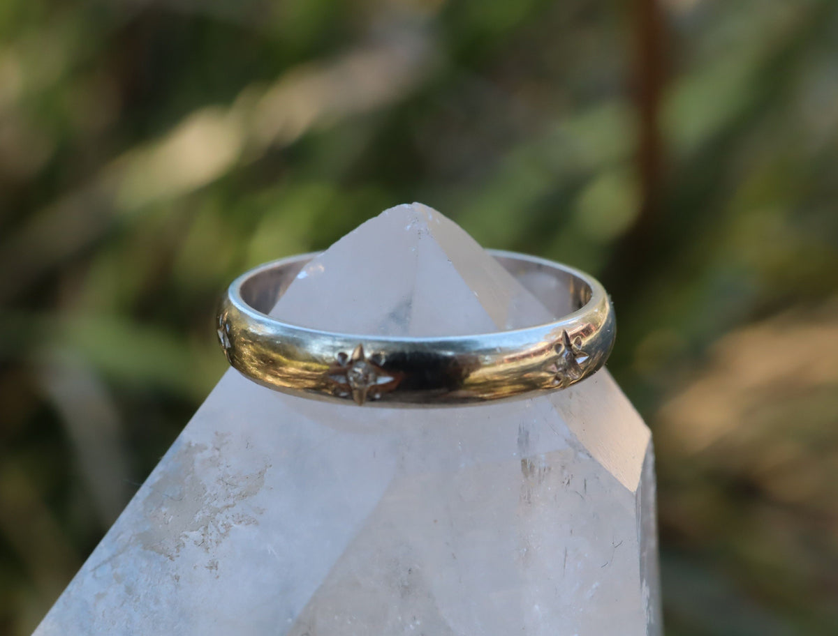 18ct White Gold and Diamond Wedding Ring