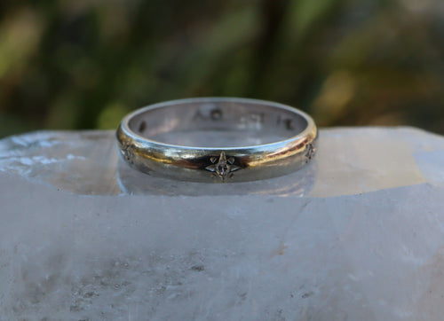 18ct White Gold and Diamond Wedding Ring