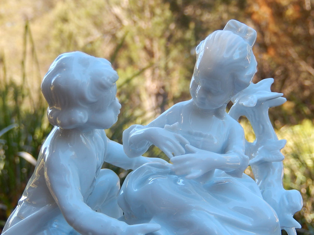 Unter Weiss Bach Porcelain
